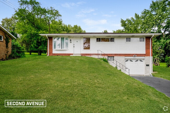 Building Photo - 642 Garden City Dr Rental