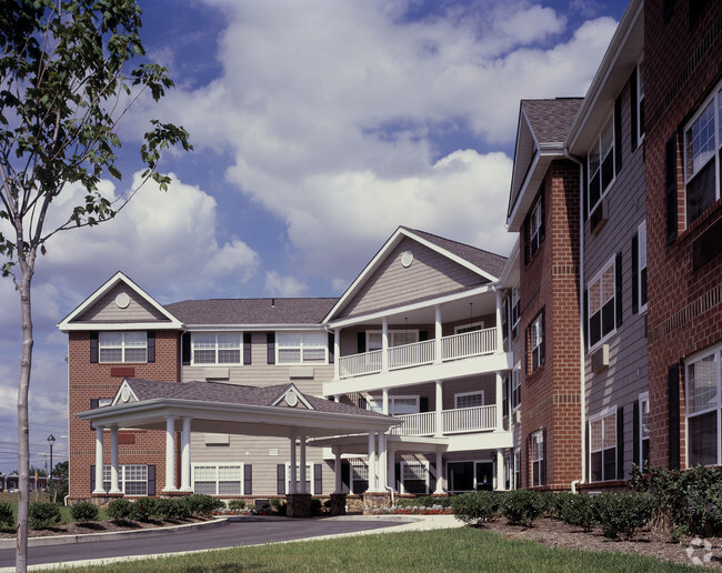 Building Photo - Studevan Apartments