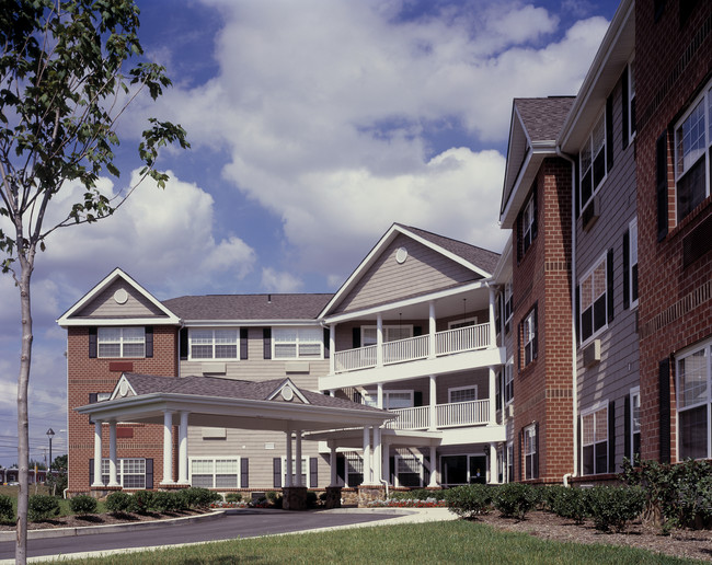 Building Photo - Studevan Apartments