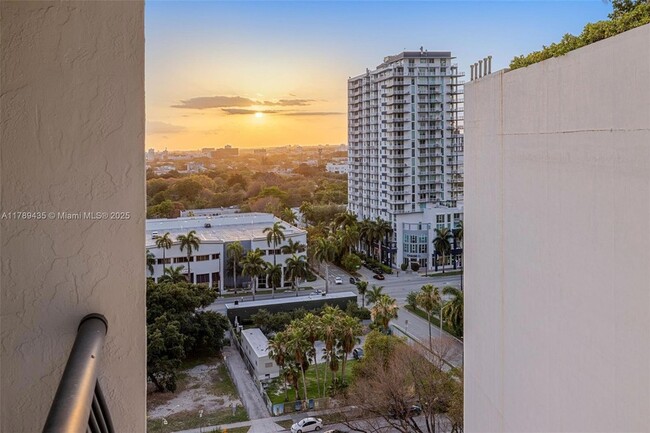 Photo - 1756 N Bayshore Dr Unit 16N Condo