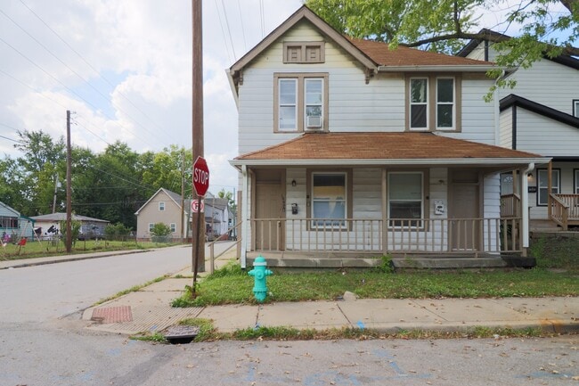 Building Photo - 1668 S Talbott St