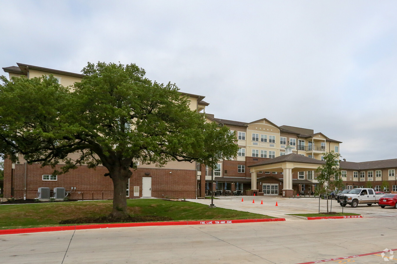 The Enclave at Cedar Park Senior Living - The Enclave at Cedar Park Senior Living Apartments