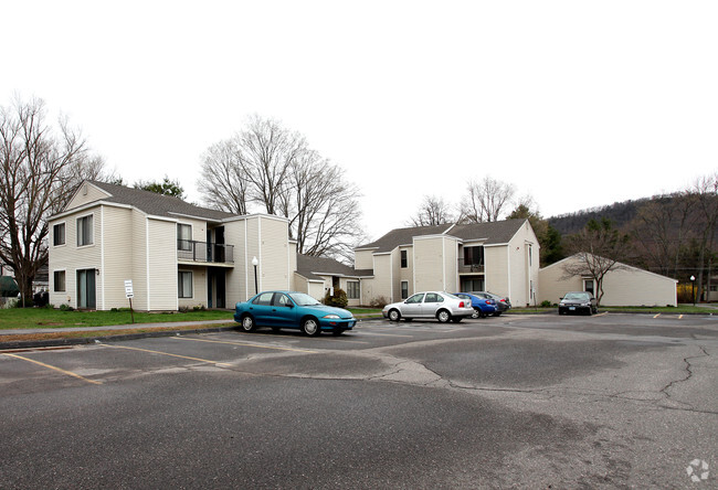 Primary Photo - Maple Glen Rental