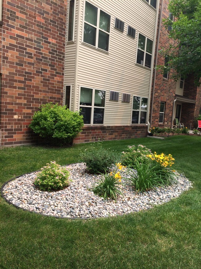 Carriage House Senior Apartments Moorhead, Minnesota 0 unit available After55