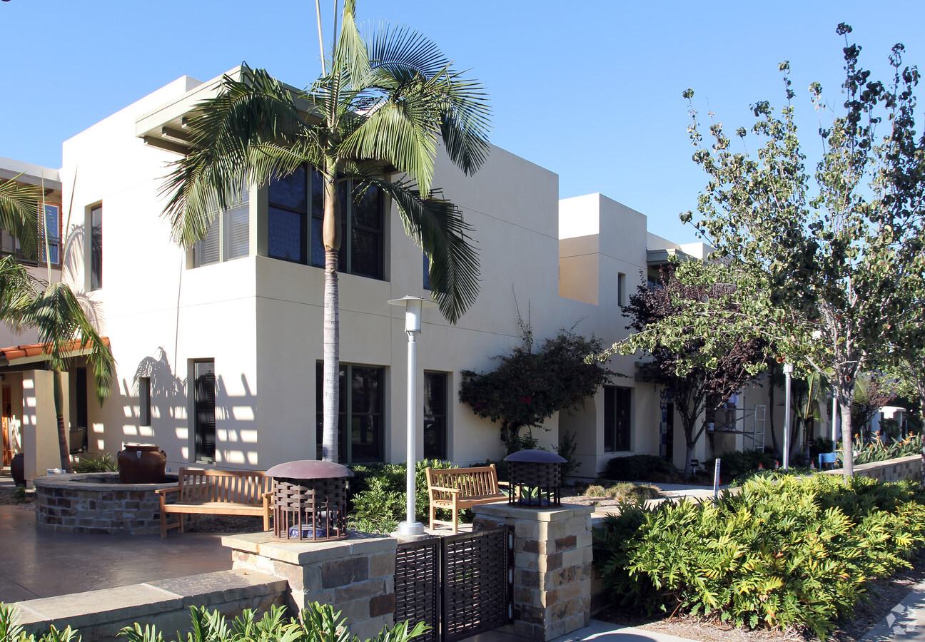 Photo - Coronado Seniors Apartments