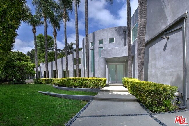 Building Photo - 4035 Pacheco Dr Rental