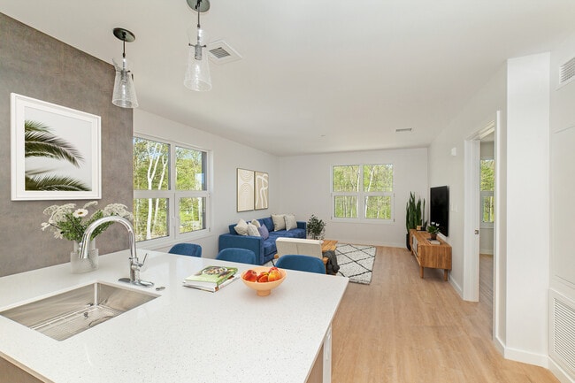 Building Photo - Walnut Knoll Apartments