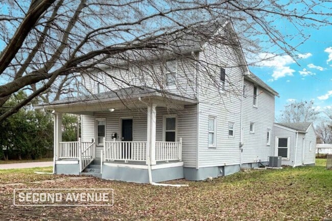 Building Photo - 972 N Academy St Rental