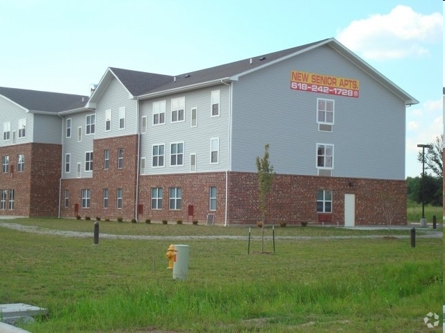 Building Photo - Heritage Landing 55+ Apartments