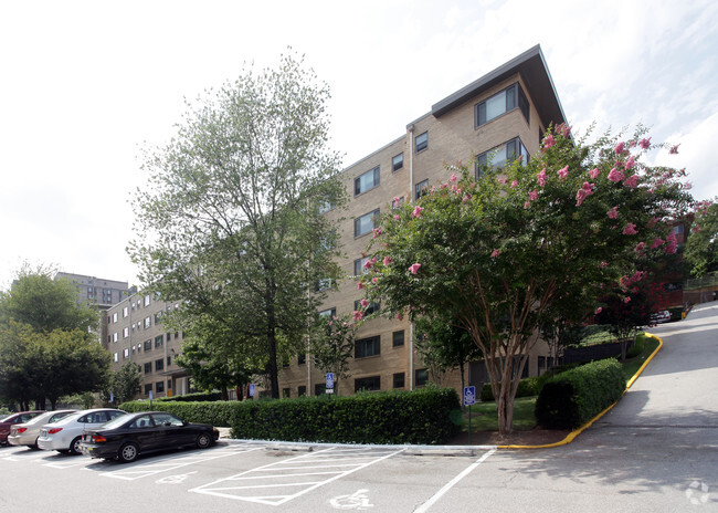 Building Photo - Franklin Apartments - Section 8