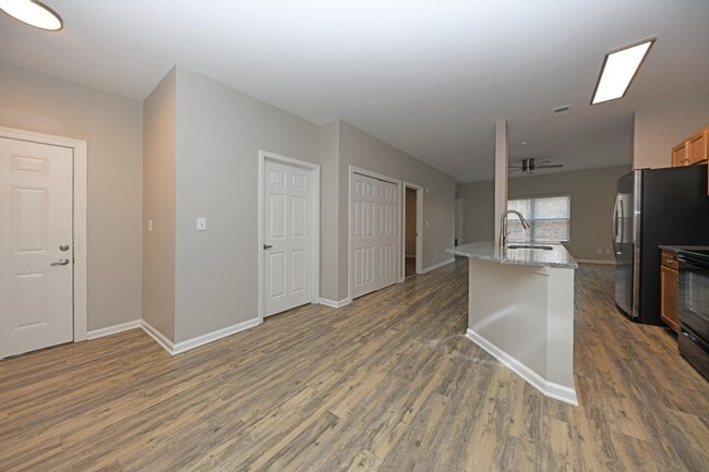 Building Photo - Grinstead