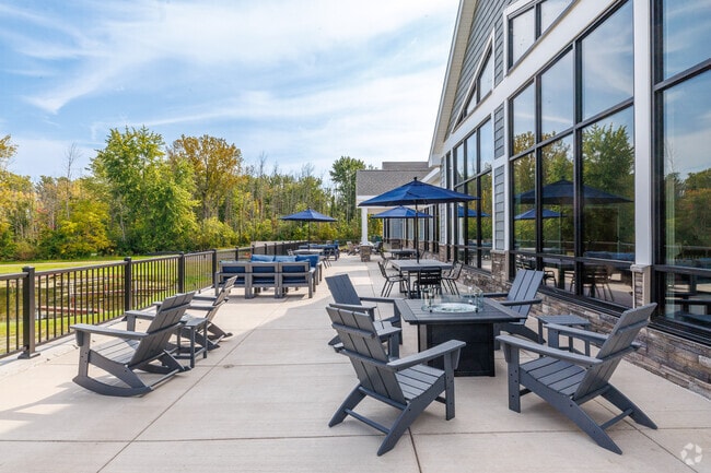 Clubhouse Patio - LoSo Lakeside Apartments