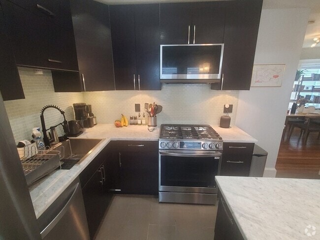 Building Photo - 56 Percival St Rental