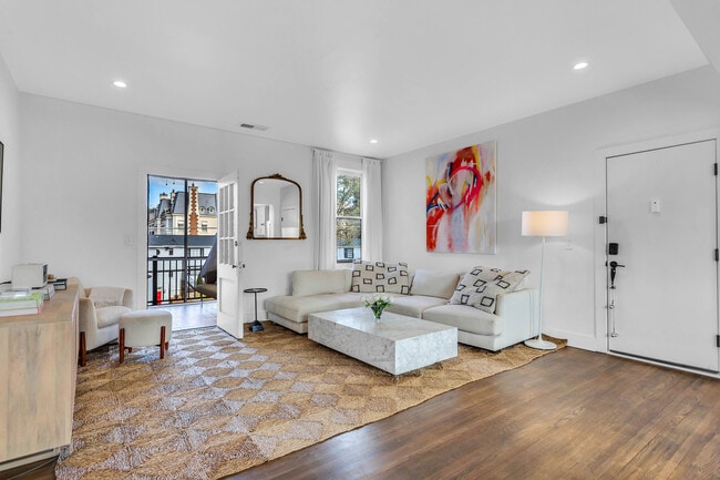 Photo - 88 Peachtree Memorial Dr NW Rental