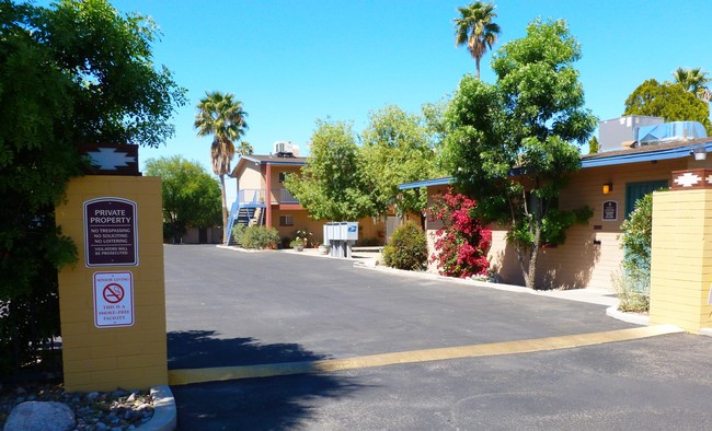 MAIN ENTRANCE - Coronado Vista Courtyard Apts.(SENIOR LIVING)