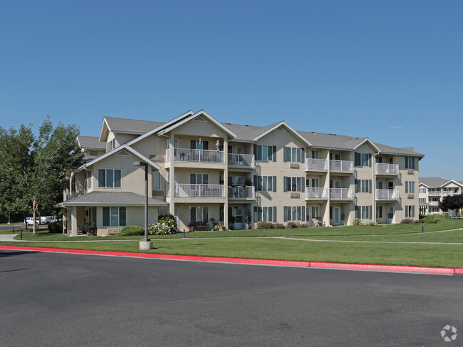 Primary Photo - Solstice Senior Living at Clovis Rental