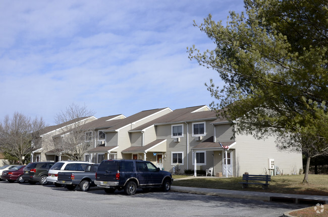 Building Photo - Buena Terrace Rental