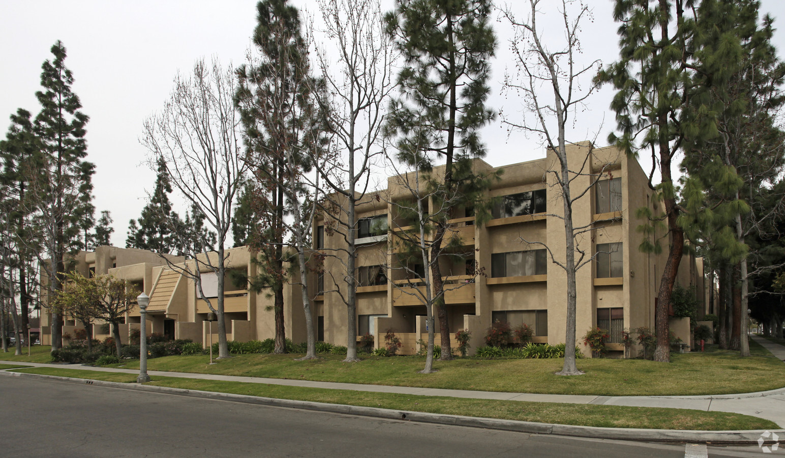 Photo - Fullerton Fountain Apartments