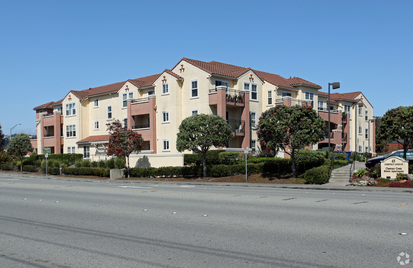 Photo - Chestnut Creek Apartments