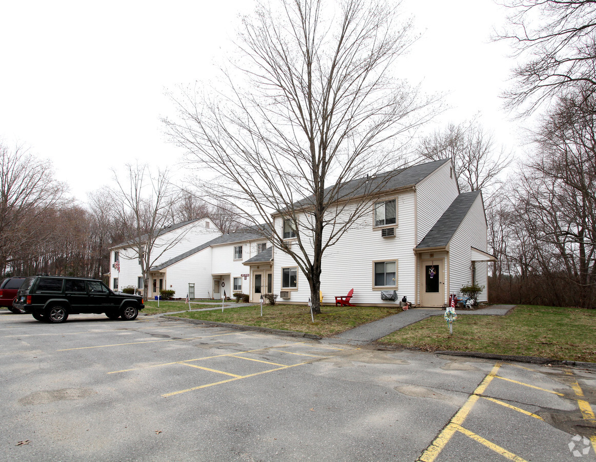 Photo - Salem Village Apartments