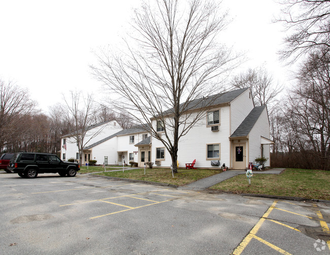 Primary Photo - Salem Village Rental