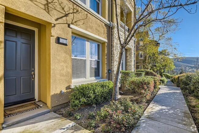 Building Photo - 1372 Dandelion Way Rental