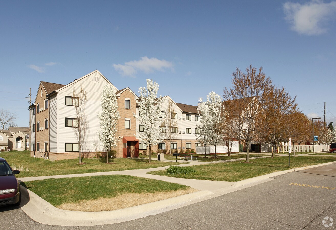 Whispering Willows Coop Apartments Romulus, Michigan 0 unit available After55