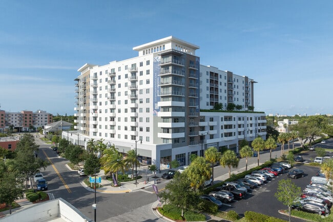 Building Photo - OLD TOWN SQUARE Rental
