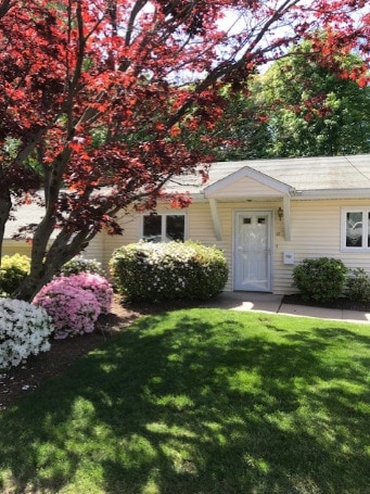 Building Photo - Carmel Ridge