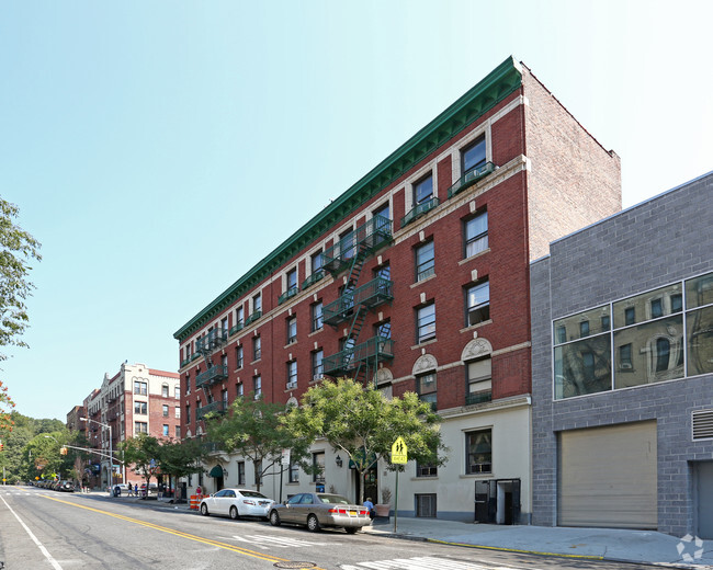 Building Photo - 631 W 207TH ST Rental