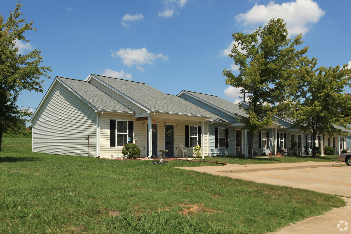 Photo - Sand Lane Manor Apartments