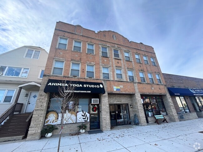 Building Photo - 3120 Oak Park Ave Rental