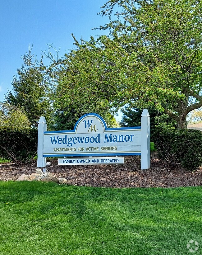 Building Photo - Wedgewood Manor Active Senior Living Rental