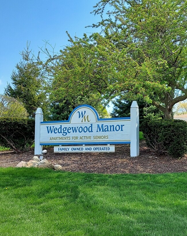 Wedgewood Manor Active Senior Living - Wedgewood Manor Active Senior Living Apartments