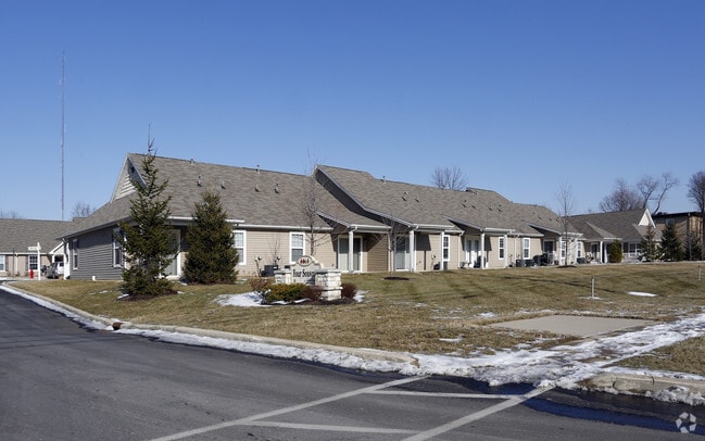 Primary Photo - Four Seasons at Hawthorne Rental