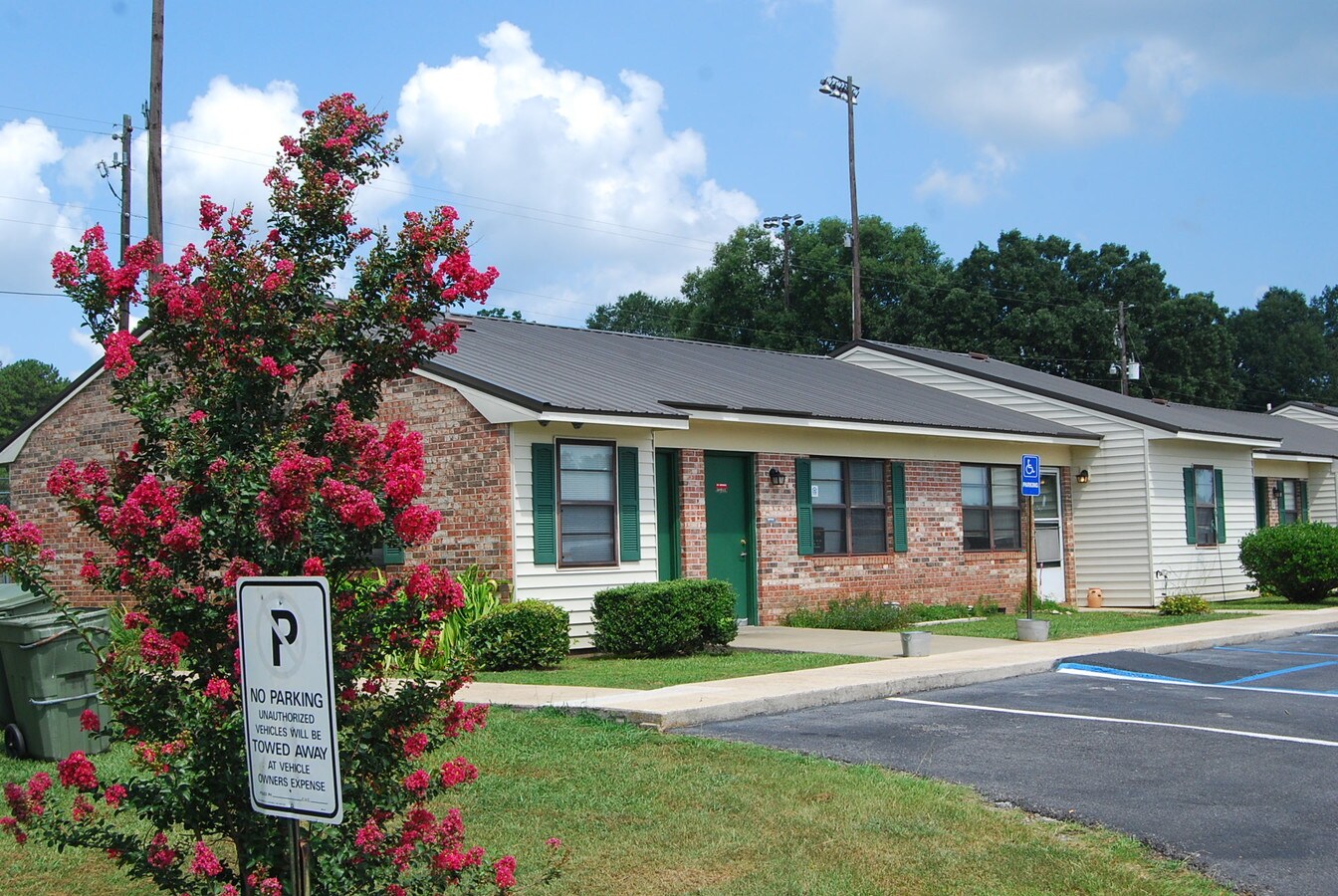 Parkview Apartments Lineville, Alabama 1 unit available After55