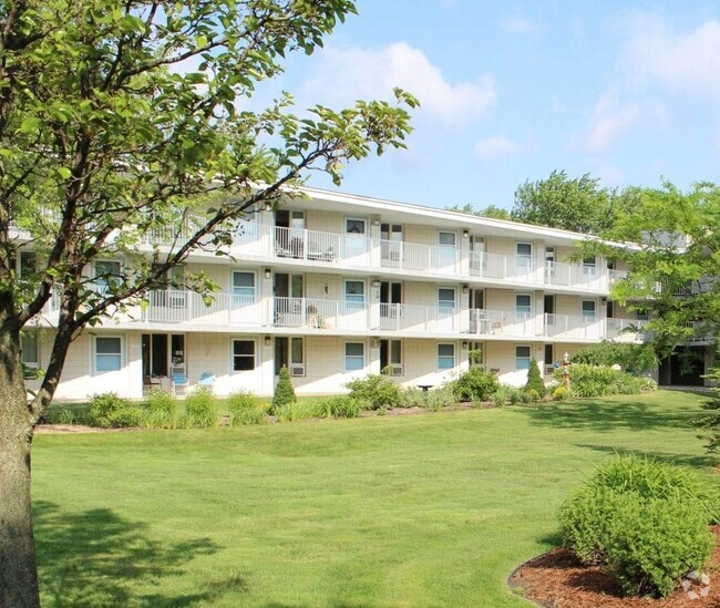 Building Photo - Cleveland Manor Rental