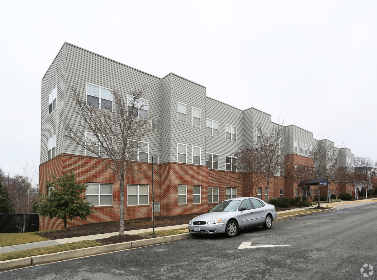 Joseph W. King Senior Center - Joseph W. King Senior Center Apartments