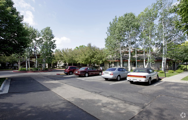 Photo - Parkwood Estates Apartments