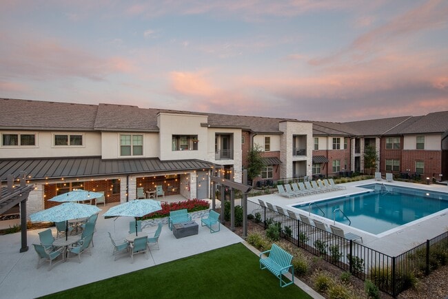 Building Photo - The Luxe at Rowlett 55+ Active Adult Rental