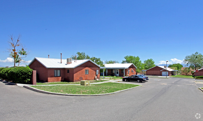 Hillcrest Manor Senior Los Lunas, New Mexico - Hillcrest Manor Senior Apartments