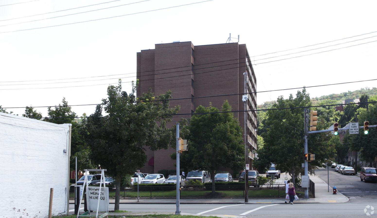 Hazelwood Towers - Hazelwood Towers Apartments