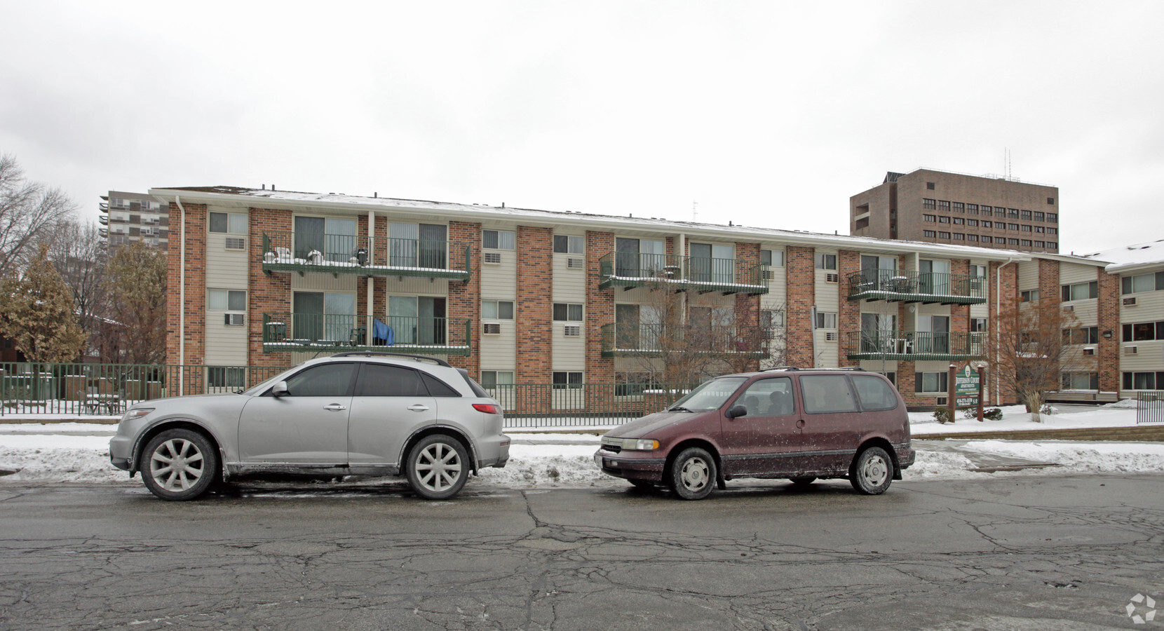 Photo - Jefferson Court Apartments