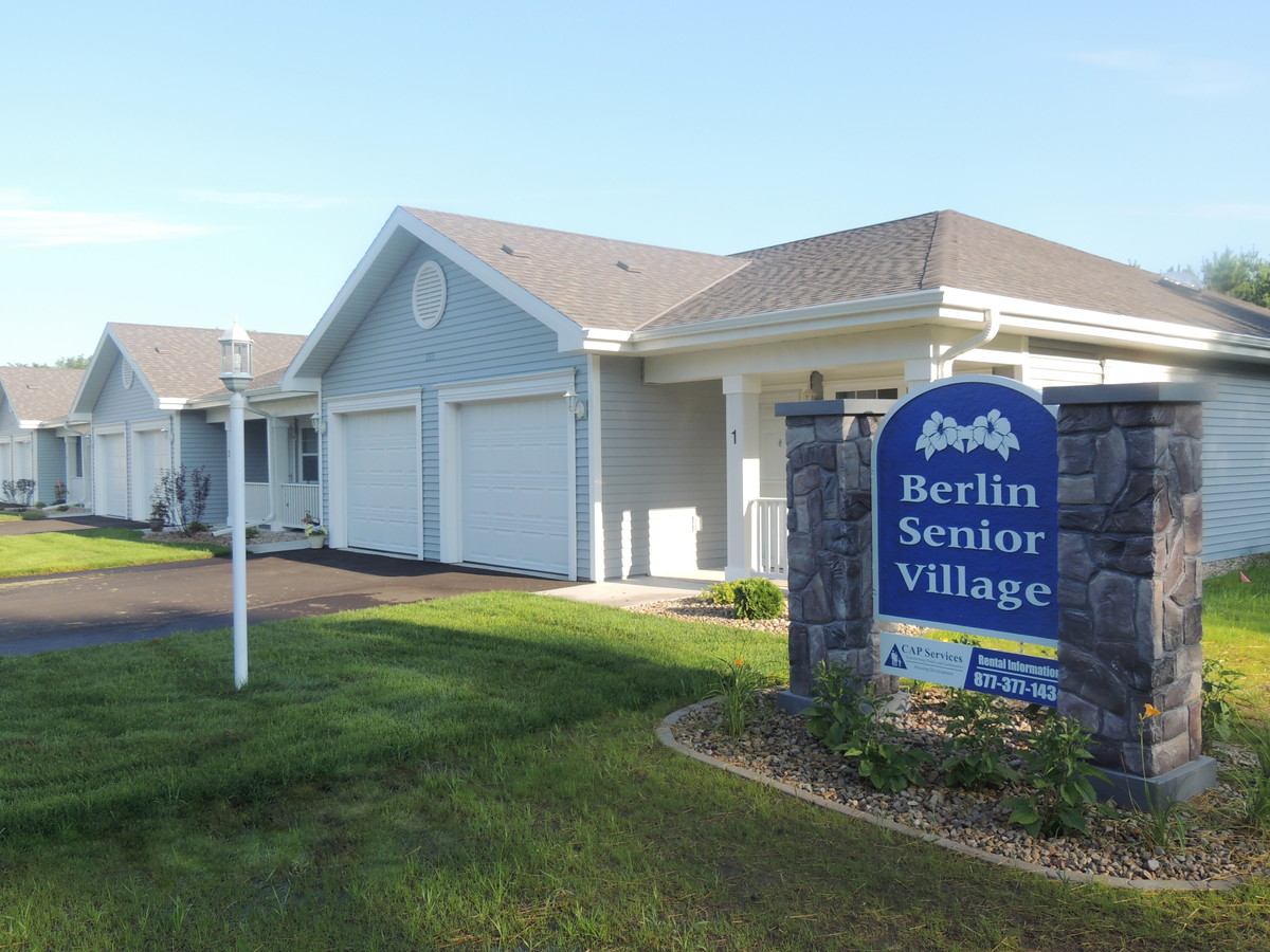 Berlin Senior Village - Berlin Senior Village Apartments