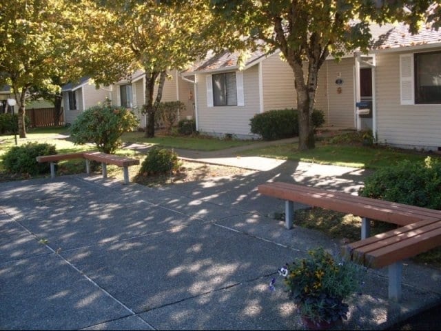 Building Photo - Willow Glen Senior Apartments