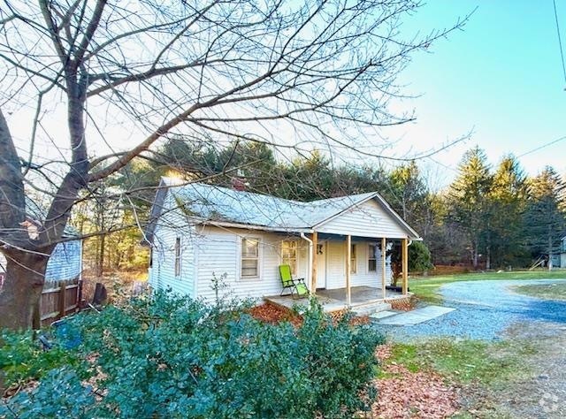 Building Photo - 7 Eldred-Yulan Rd Rental