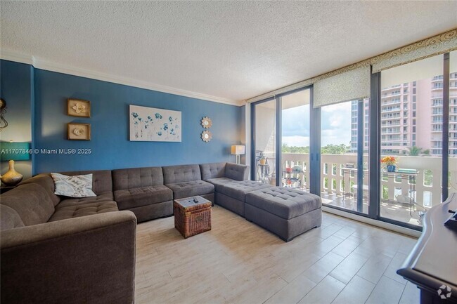 Building Photo - 90 Edgewater Dr Rental