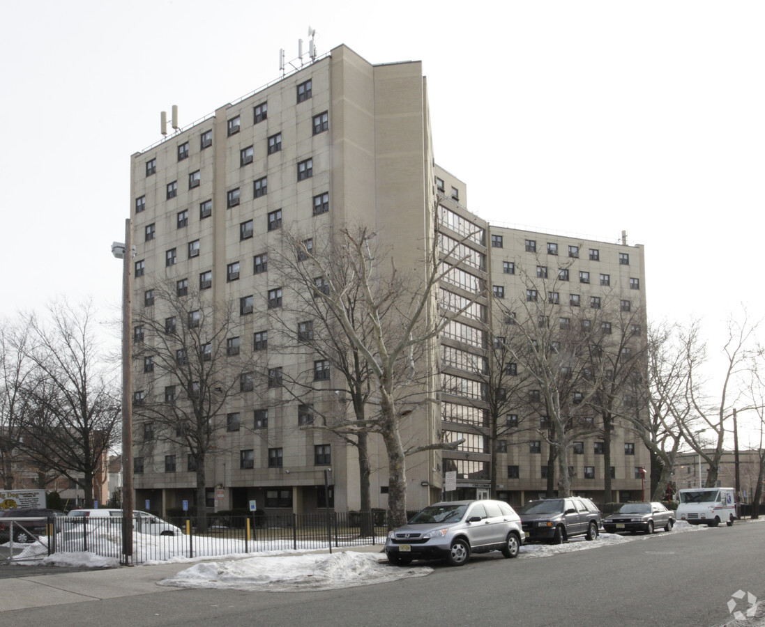 Photo - Ford Leonard Towers Apartments