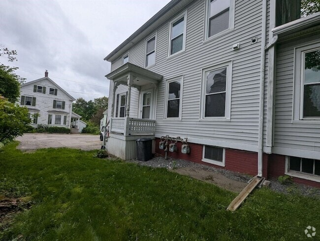 Building Photo - 1 Union St Rental