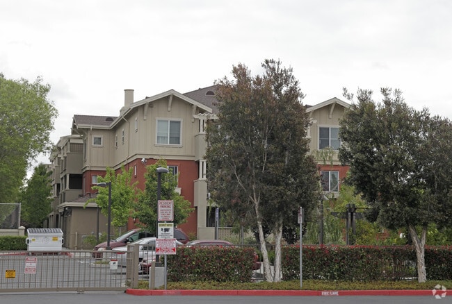 Primary Photo - Kent Gardens Rental